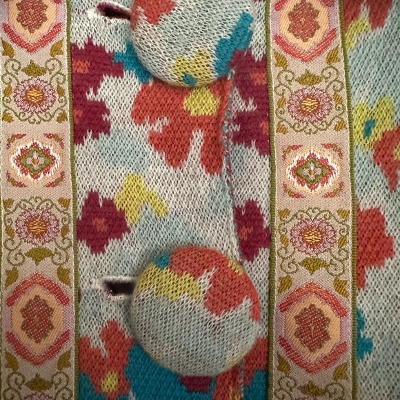 Fun, short, wool knit floral jacket by HWR Size S - Picture 4 of 10